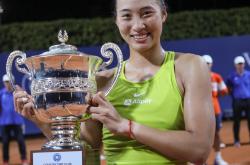 包含国际米兰主帅放话：总决赛决赛必胜费内巴切，斯瓦泰克冷笑回应的词条